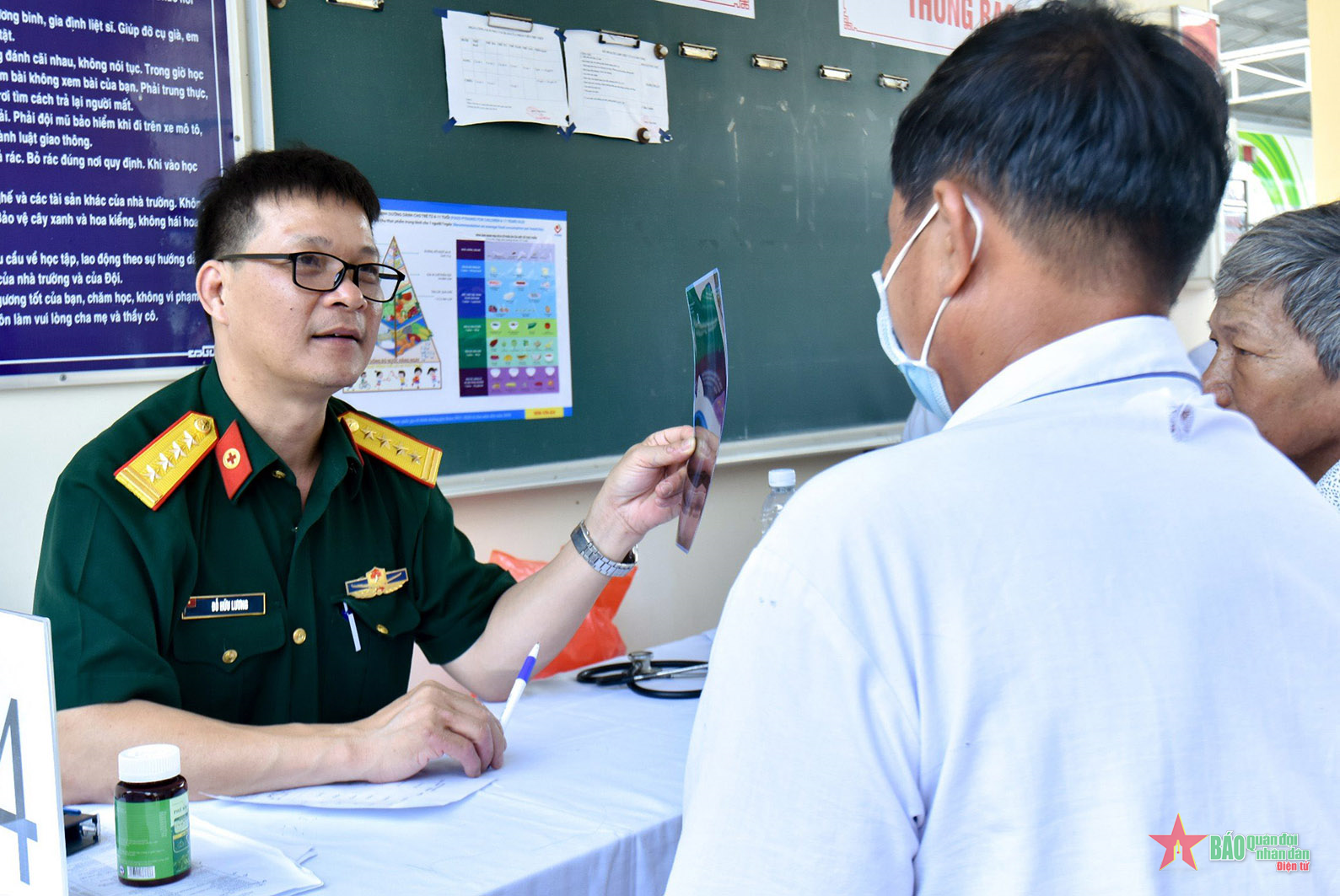 Bệnh viện Quân y 175 khám bệnh, cấp thuốc miễn phí tại Tiền Giang 