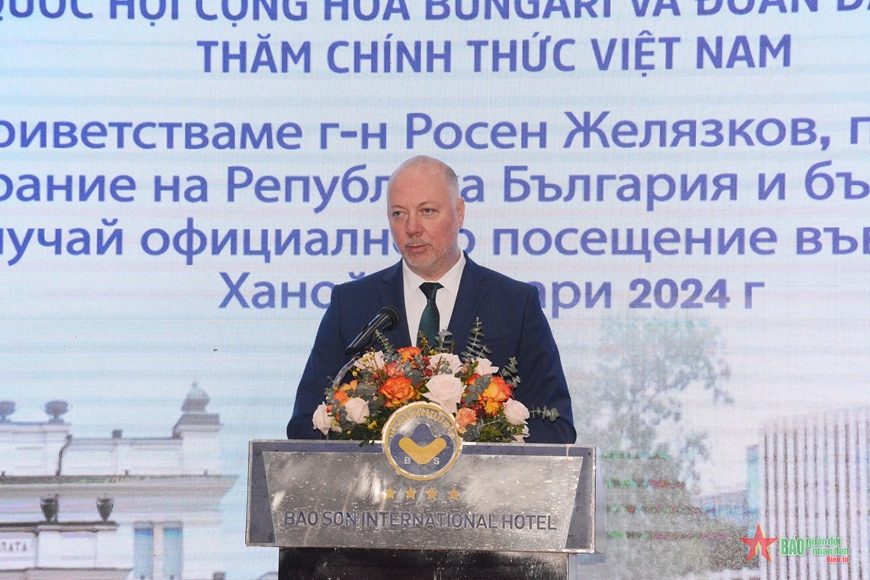 <a title="Báo Quân đội nhân dân | Tin tức quân đội, quốc phòng | Bảo vệ Tổ quốc" style="text-align:center;" href="https://www.qdnd.vn"><img src="https://file3.qdnd.vn/data/images/0/2021/08/11/linh/bannerv2.png" class="vllogo"></a>