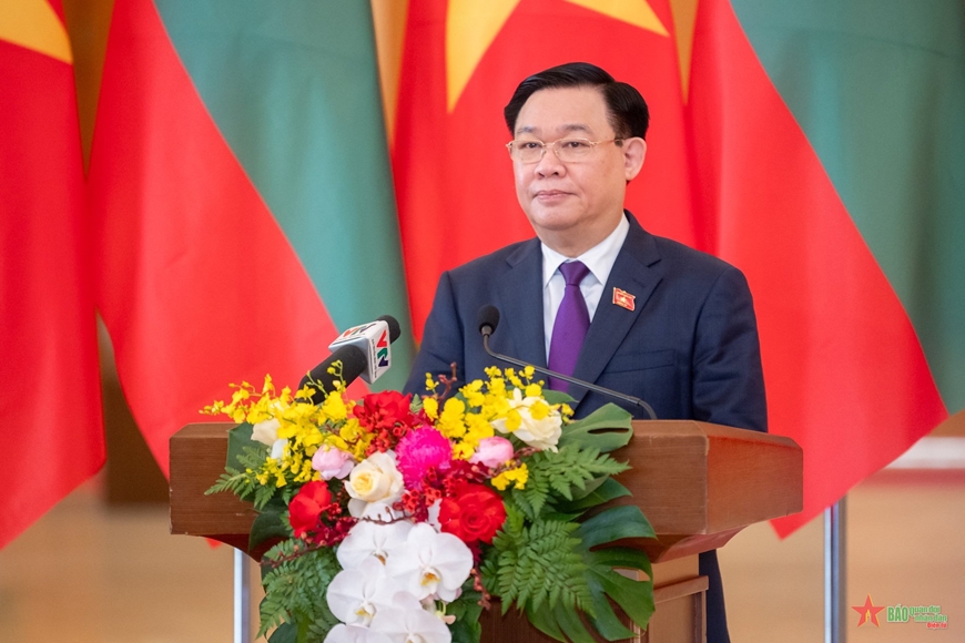 <a title="Báo Quân đội nhân dân | Tin tức quân đội, quốc phòng | Bảo vệ Tổ quốc" style="text-align:center;" href="https://www.qdnd.vn"><img src="https://file3.qdnd.vn/data/images/0/2021/08/11/linh/bannerv2.png" class="vllogo"></a>