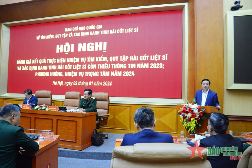 <a title="Báo Quân đội nhân dân | Tin tức quân đội, quốc phòng | Bảo vệ Tổ quốc" style="text-align:center;" href="https://www.qdnd.vn"><img src="https://file3.qdnd.vn/data/images/0/2021/08/11/linh/bannerv2.png" class="vllogo"></a>