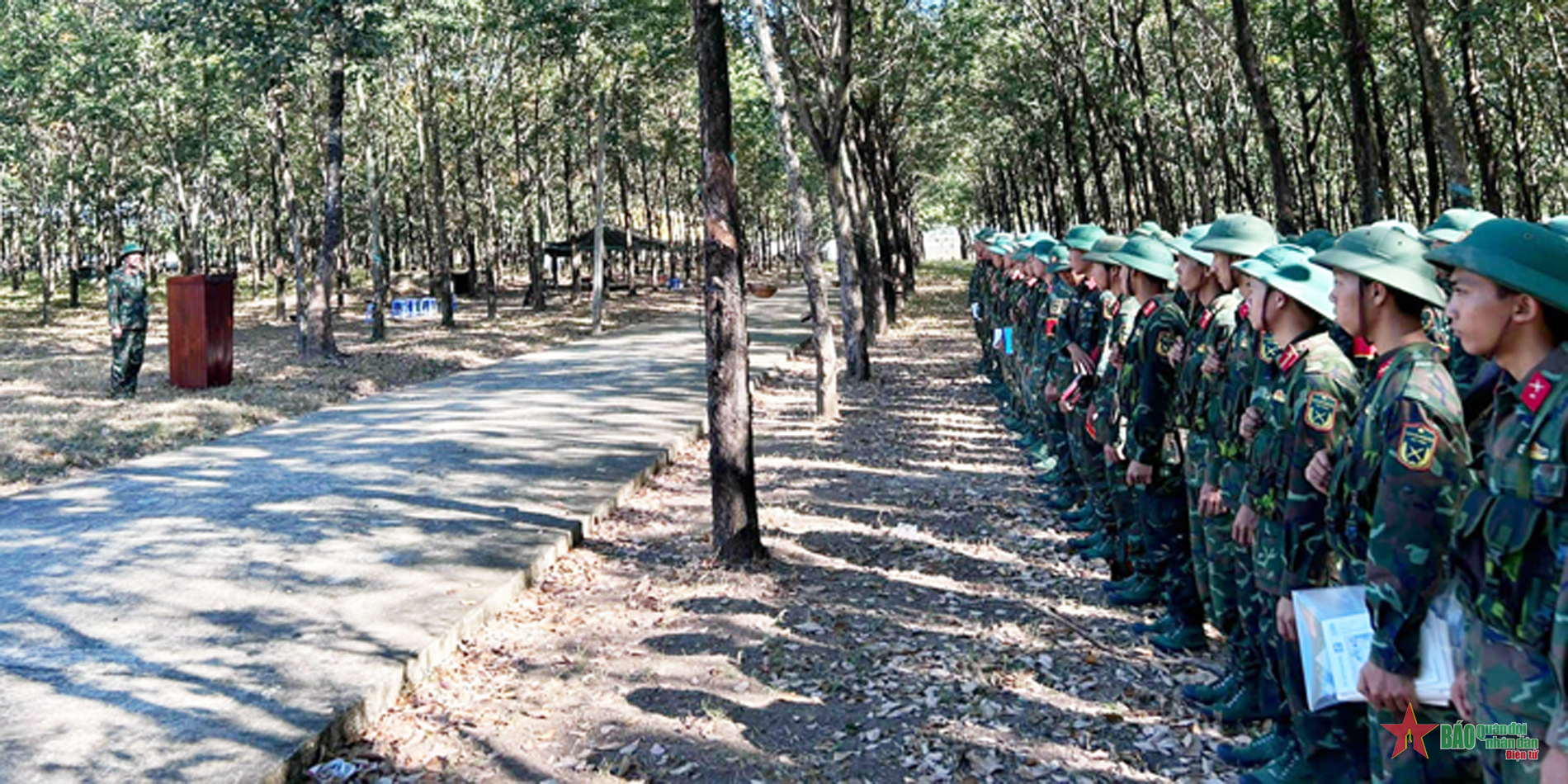 Trung đoàn Bộ binh 736 (Bộ CHQS tỉnh Bình Phước): Tập huấn cán bộ khung huấn luyện chiến sĩ mới năm 2024