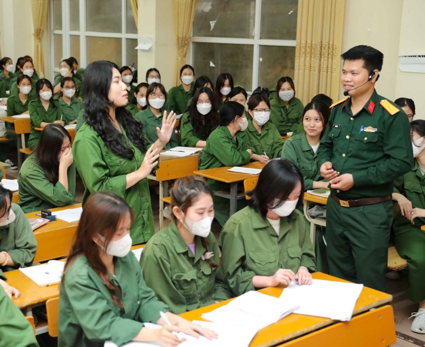 <a title="Báo Quân đội nhân dân | Tin tức quân đội, quốc phòng | Bảo vệ Tổ quốc" style="text-align:center;" href="https://www.qdnd.vn"><img src="https://file3.qdnd.vn/data/images/0/2021/08/11/linh/bannerv2.png" class="vllogo"></a>