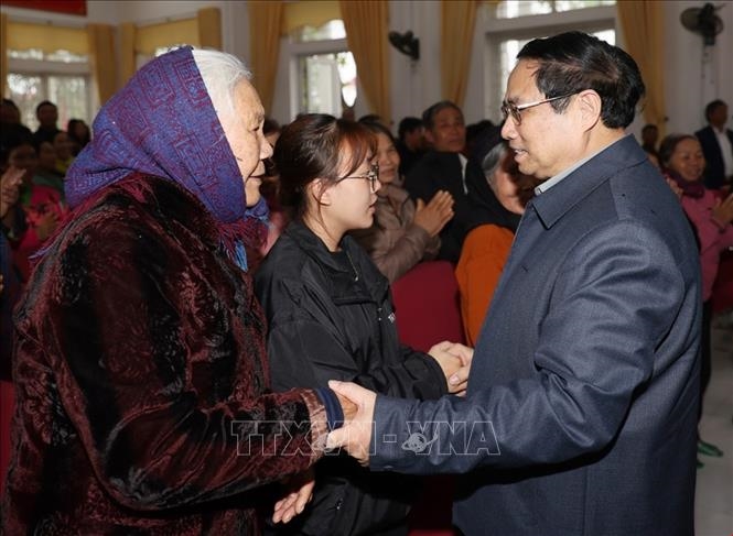 <a title="Báo Quân đội nhân dân | Tin tức quân đội, quốc phòng | Bảo vệ Tổ quốc" style="text-align:center;" href="https://www.qdnd.vn"><img src="https://file3.qdnd.vn/data/images/0/2021/08/11/linh/bannerv2.png" class="vllogo"></a>