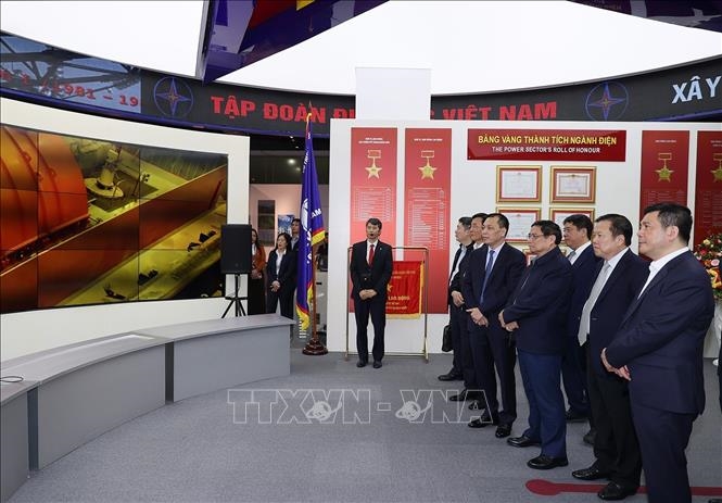 <a title="Báo Quân đội nhân dân | Tin tức quân đội, quốc phòng | Bảo vệ Tổ quốc" style="text-align:center;" href="https://www.qdnd.vn"><img src="https://file3.qdnd.vn/data/images/0/2021/08/11/linh/bannerv2.png" class="vllogo"></a>