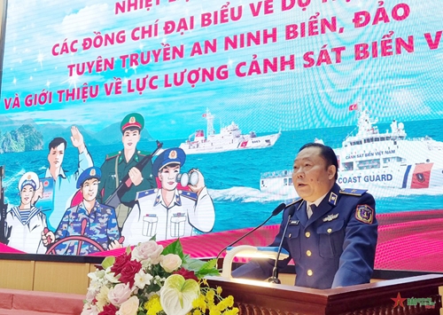 Lan tỏa chương trình “Cảnh sát biển đồng hành với ngư dân” trên đất Mỏ