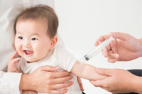 
Trẻ trên 2 tuổi có thể tiêm vaccine 4 trong 1 thay thế 