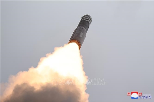 Triều Tiên tuyên bố phóng thử thành công tên lửa đạn đạo tầm trung sử dụng nhiên liệu rắn