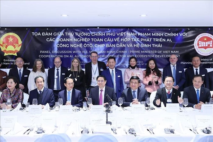 <a title="Báo Quân đội nhân dân | Tin tức quân đội, quốc phòng | Bảo vệ Tổ quốc" style="text-align:center;" href="https://www.qdnd.vn"><img src="https://file3.qdnd.vn/data/images/0/2021/08/11/linh/bannerv2.png" class="vllogo"></a>