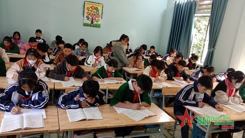 <a title="Báo Quân đội nhân dân | Tin tức quân đội, quốc phòng | Bảo vệ Tổ quốc" style="text-align:center;" href="https://www.qdnd.vn"><img src="https://file3.qdnd.vn/data/images/0/2021/08/11/linh/bannerv2.png" class="vllogo"></a>