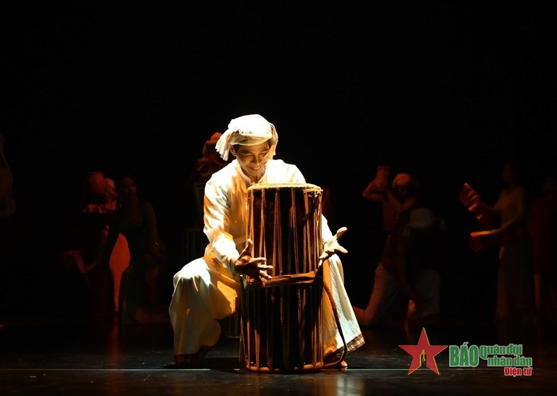 Sắc màu dân gian trên sân khấu múa