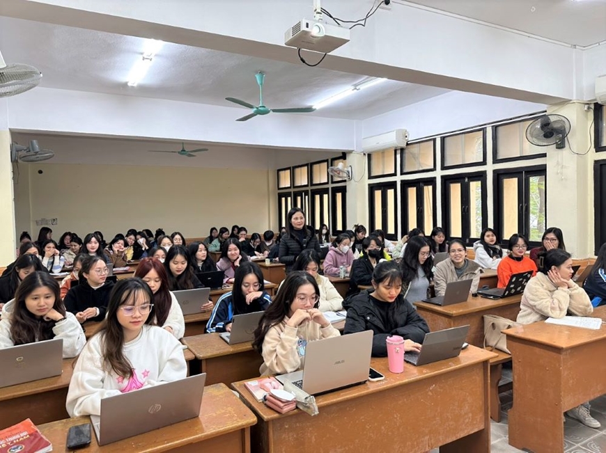 <a title="Báo Quân đội nhân dân | Tin tức quân đội, quốc phòng | Bảo vệ Tổ quốc" style="text-align:center;" href="https://www.qdnd.vn"><img src="https://file3.qdnd.vn/data/images/0/2021/08/11/linh/bannerv2.png" class="vllogo"></a>