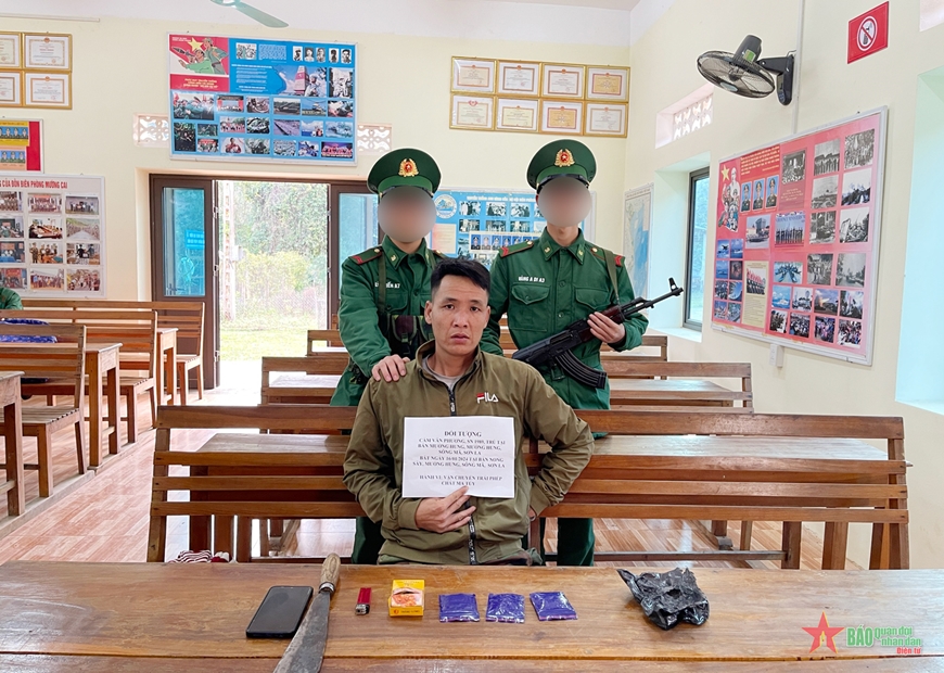 <a title="Báo Quân đội nhân dân | Tin tức quân đội, quốc phòng | Bảo vệ Tổ quốc" style="text-align:center;" href="https://www.qdnd.vn"><img src="https://file3.qdnd.vn/data/images/0/2021/08/11/linh/bannerv2.png" class="vllogo"></a>