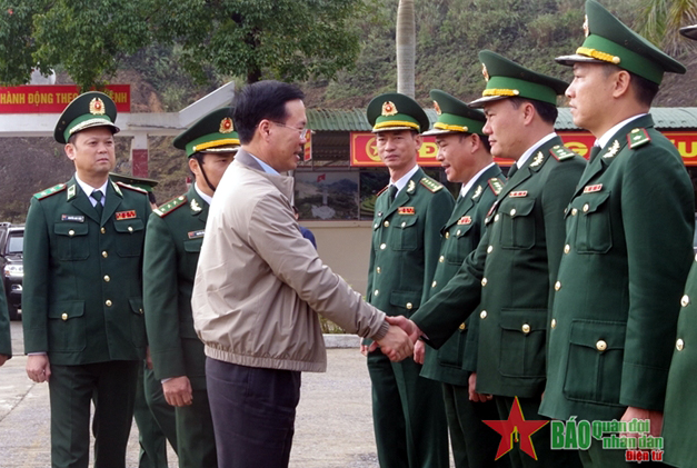 Chủ tịch nước Võ Văn Thưởng thăm, chúc Tết nhân dân, Bộ đội Biên phòng tại Nghệ An