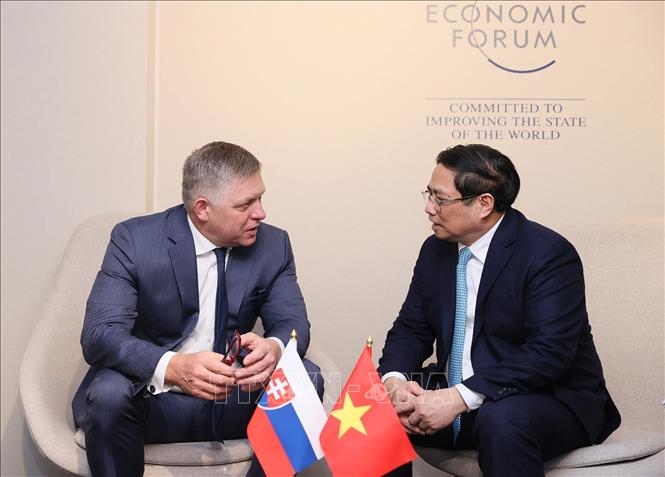 <a title="Báo Quân đội nhân dân | Tin tức quân đội, quốc phòng | Bảo vệ Tổ quốc" style="text-align:center;" href="https://www.qdnd.vn"><img src="https://file3.qdnd.vn/data/images/0/2021/08/11/linh/bannerv2.png" class="vllogo"></a>
