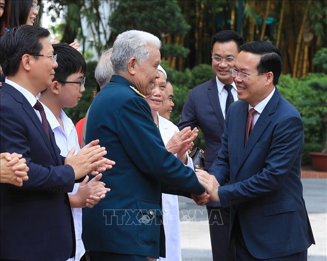 <a title="Báo Quân đội nhân dân | Tin tức quân đội, quốc phòng | Bảo vệ Tổ quốc" style="text-align:center;" href="https://www.qdnd.vn"><img src="https://file3.qdnd.vn/data/images/0/2021/08/11/linh/bannerv2.png" class="vllogo"></a>