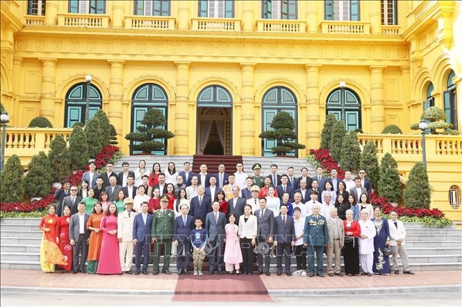 <a title="Báo Quân đội nhân dân | Tin tức quân đội, quốc phòng | Bảo vệ Tổ quốc" style="text-align:center;" href="https://www.qdnd.vn"><img src="https://file3.qdnd.vn/data/images/0/2021/08/11/linh/bannerv2.png" class="vllogo"></a>