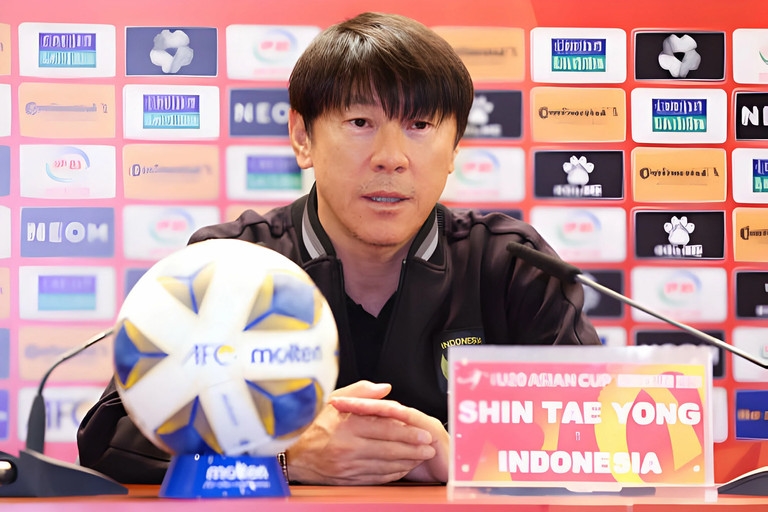 Huấn luyện viên Shin Tae Yong tuyên bố quyết thắng đội tuyển Việt Nam