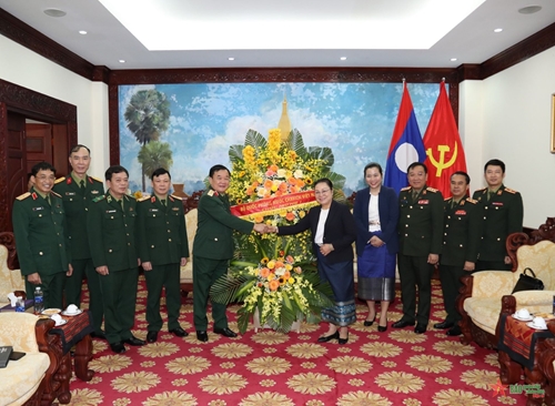 Bộ Quốc phòng Việt Nam chúc mừng 75 năm Ngày thành lập Quân đội nhân dân Lào