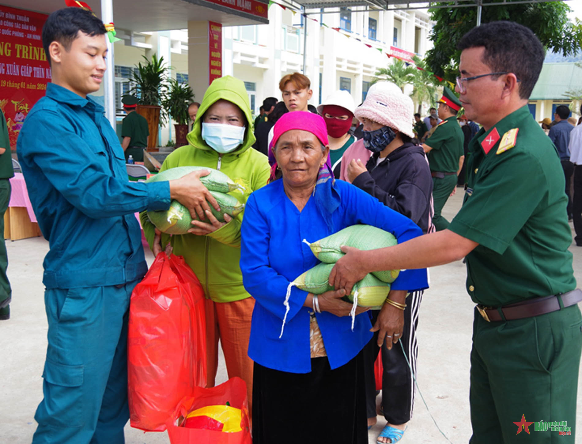 Ấm áp chương trình “Tết quân- dân” 2024 tại Bình Thuận