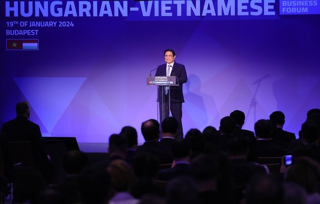 <a title="Báo Quân đội nhân dân | Tin tức quân đội, quốc phòng | Bảo vệ Tổ quốc" style="text-align:center;" href="https://www.qdnd.vn"><img src="https://file3.qdnd.vn/data/images/0/2021/08/11/linh/bannerv2.png" class="vllogo"></a>