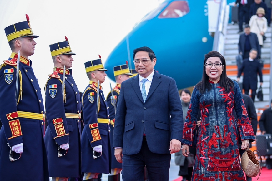 View - 	Thủ tướng Phạm Minh Chính và phu nhân cùng đoàn đại biểu cấp cao