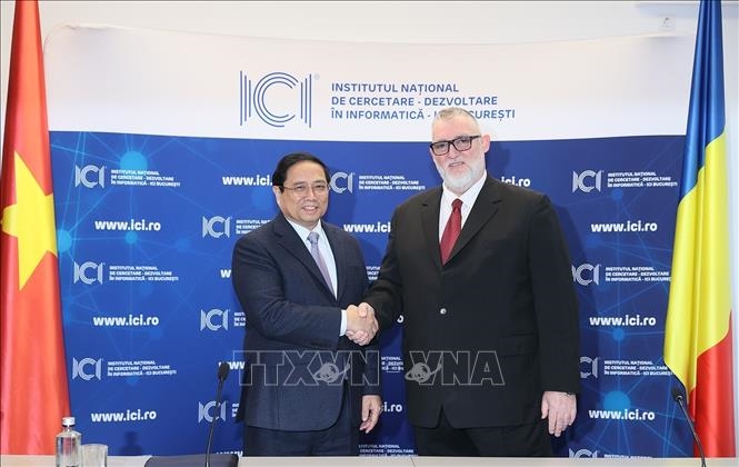 <a title="Báo Quân đội nhân dân | Tin tức quân đội, quốc phòng | Bảo vệ Tổ quốc" style="text-align:center;" href="https://www.qdnd.vn"><img src="https://file3.qdnd.vn/data/images/0/2021/08/11/linh/bannerv2.png" class="vllogo"></a>