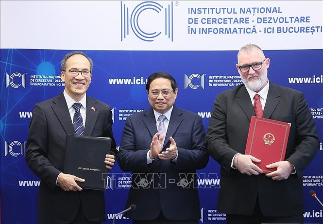 <a title="Báo Quân đội nhân dân | Tin tức quân đội, quốc phòng | Bảo vệ Tổ quốc" style="text-align:center;" href="https://www.qdnd.vn"><img src="https://file3.qdnd.vn/data/images/0/2021/08/11/linh/bannerv2.png" class="vllogo"></a>