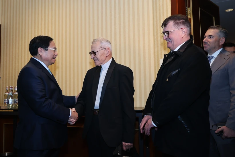 Thủ tướng Chính phủ Phạm Minh Chính tiếp bạn bè hữu nghị Romania - Việt Nam