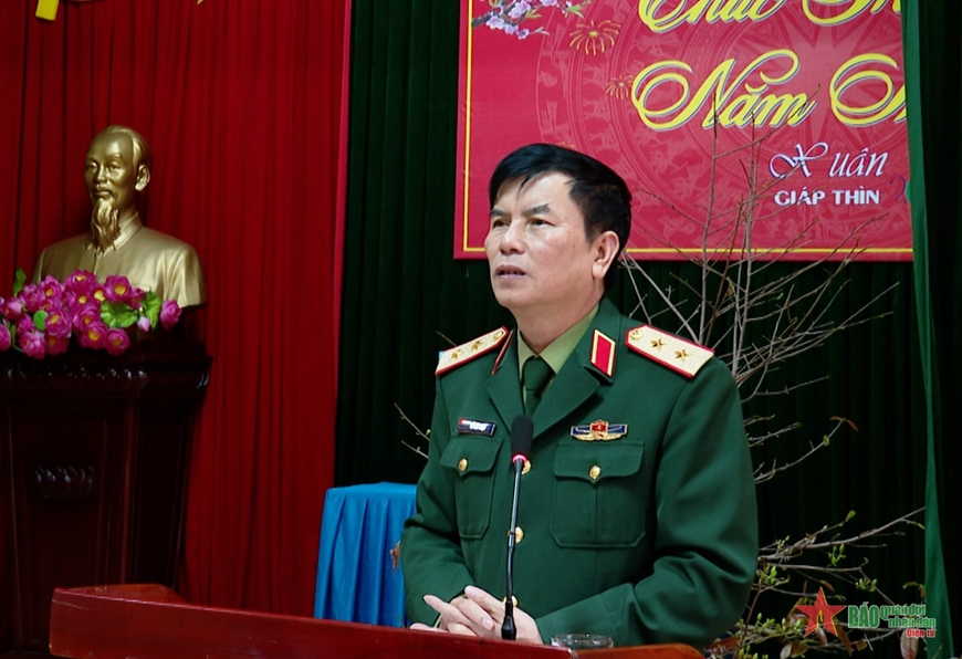 Trung tướng Đỗ Văn Thiện kiểm tra, chúc Tết tại Tiểu đoàn 682, Lữ đoàn 971, Cục Vận tải