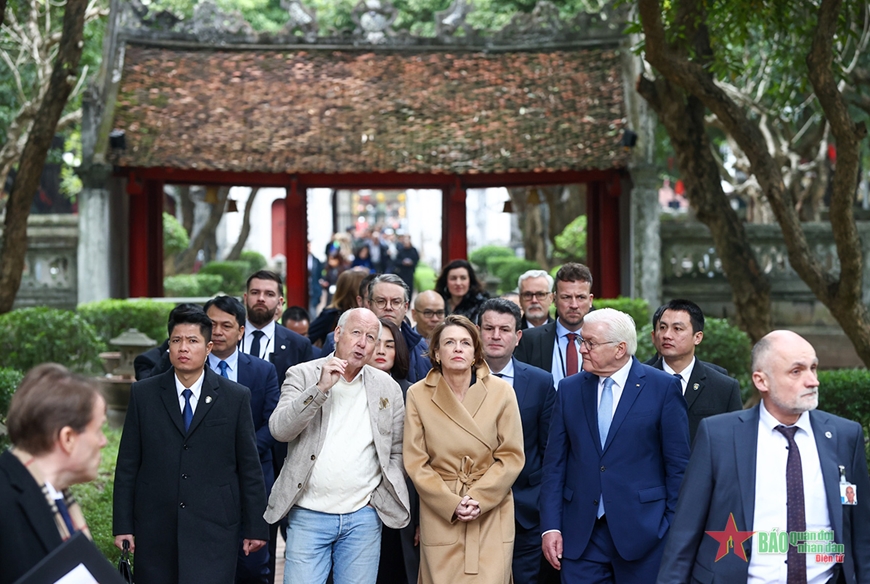 <a title="Báo Quân đội nhân dân | Tin tức quân đội, quốc phòng | Bảo vệ Tổ quốc" style="text-align:center;" href="https://www.qdnd.vn"><img src="https://file3.qdnd.vn/data/images/0/2021/08/11/linh/bannerv2.png" class="vllogo"></a>
