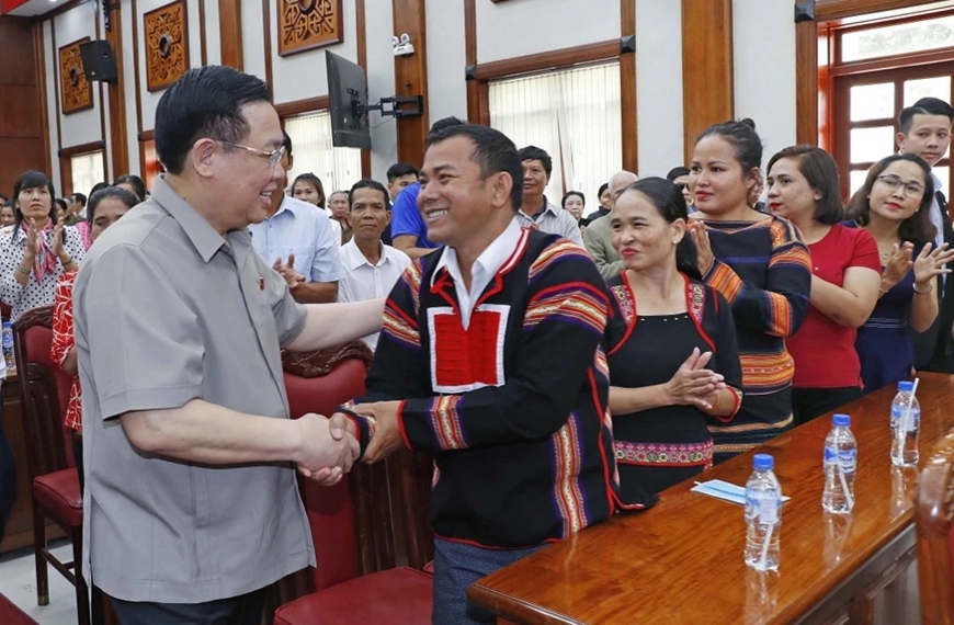 <a title="Báo Quân đội nhân dân | Tin tức quân đội, quốc phòng | Bảo vệ Tổ quốc" style="text-align:center;" href="https://www.qdnd.vn"><img src="https://file3.qdnd.vn/data/images/0/2021/08/11/linh/bannerv2.png" class="vllogo"></a>