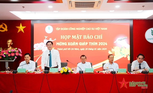 Tập đoàn Công nghiệp Cao su Việt Nam họp mặt báo chí mừng Xuân Giáp Thìn