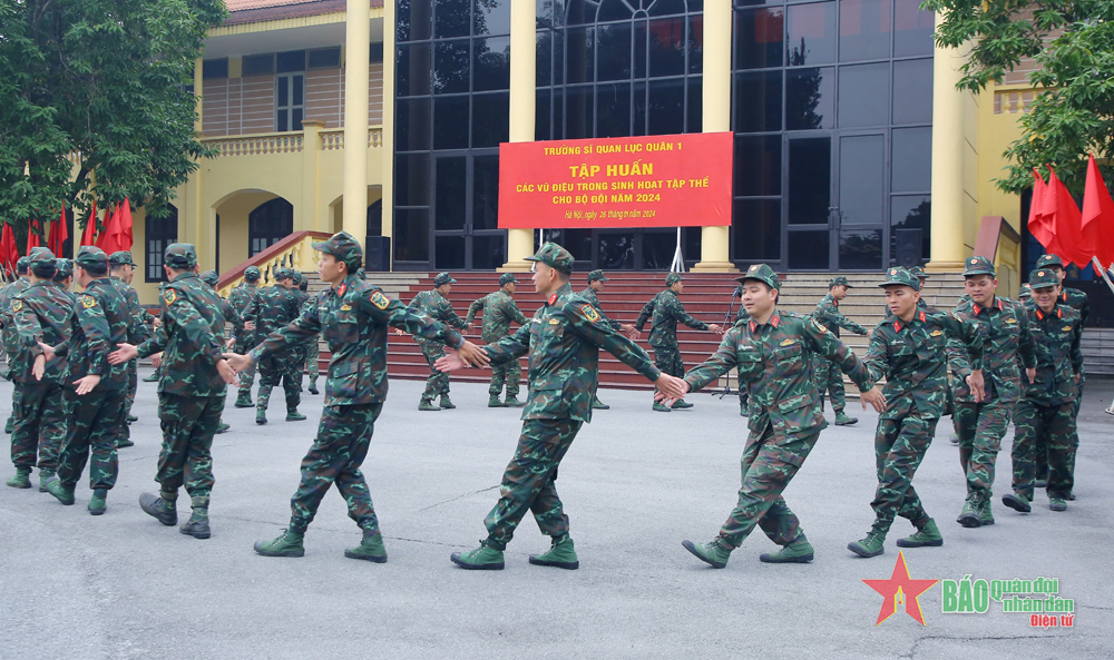 Trường Sĩ quan Lục quân 1: Tập huấn các vũ điệu trong sinh hoạt tập thể cho bộ đội năm 2024