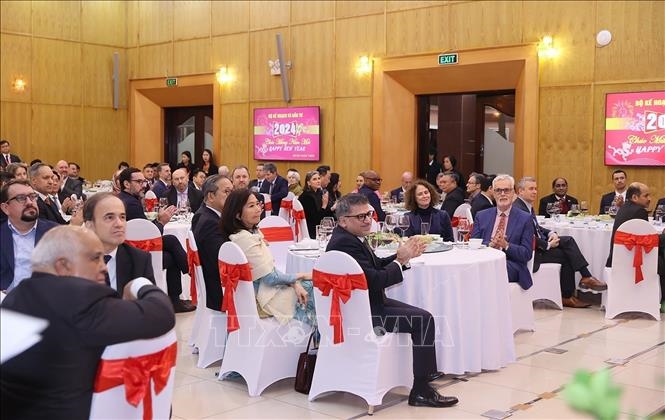 <a title="Báo Quân đội nhân dân | Tin tức quân đội, quốc phòng | Bảo vệ Tổ quốc" style="text-align:center;" href="https://www.qdnd.vn"><img src="https://file3.qdnd.vn/data/images/0/2021/08/11/linh/bannerv2.png" class="vllogo"></a>