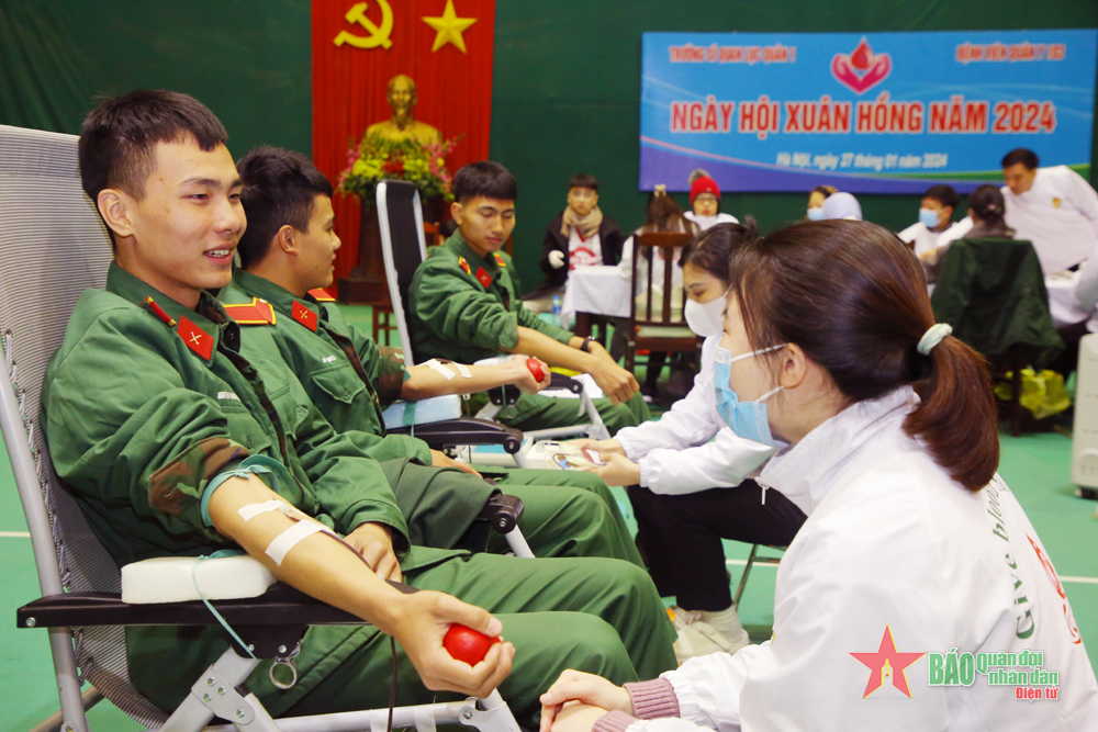 Trường Sĩ quan Lục quân 1 tổ chức “Ngày hội xuân hồng - năm 2024”