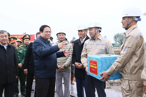 Thủ tướng Phạm Minh Chính: Huy động tổng lực, hoàn thành đường dây 500kV mạch 3 nối dài vào tháng 6-2024