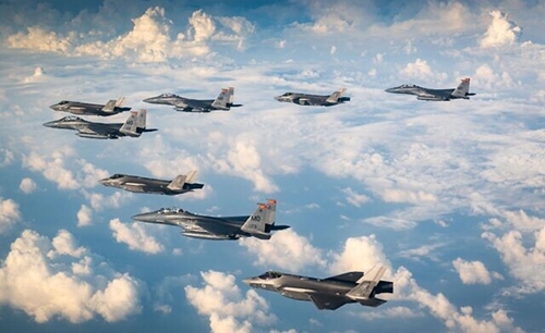 Quân sự thế giới hôm nay (28-1): Israel đặt mua 50 máy bay chiến đấu của Mỹ, Trung Quốc tập trận bắn tên lửa YJ-62