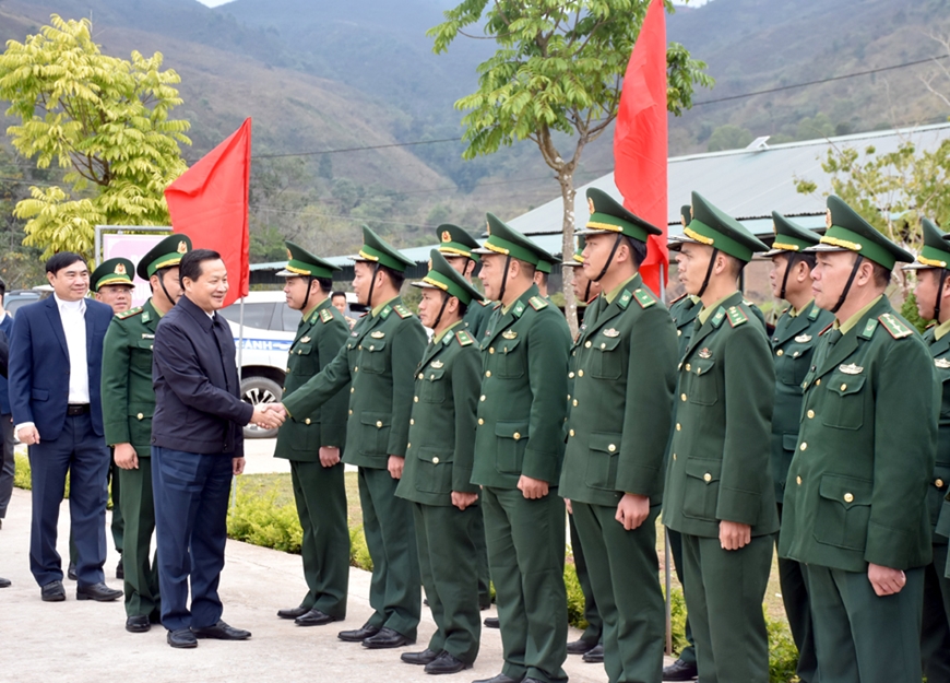 <a title="Báo Quân đội nhân dân | Tin tức quân đội, quốc phòng | Bảo vệ Tổ quốc" style="text-align:center;" href="https://www.qdnd.vn"><img src="https://file3.qdnd.vn/data/images/0/2021/08/11/linh/bannerv2.png" class="vllogo"></a>