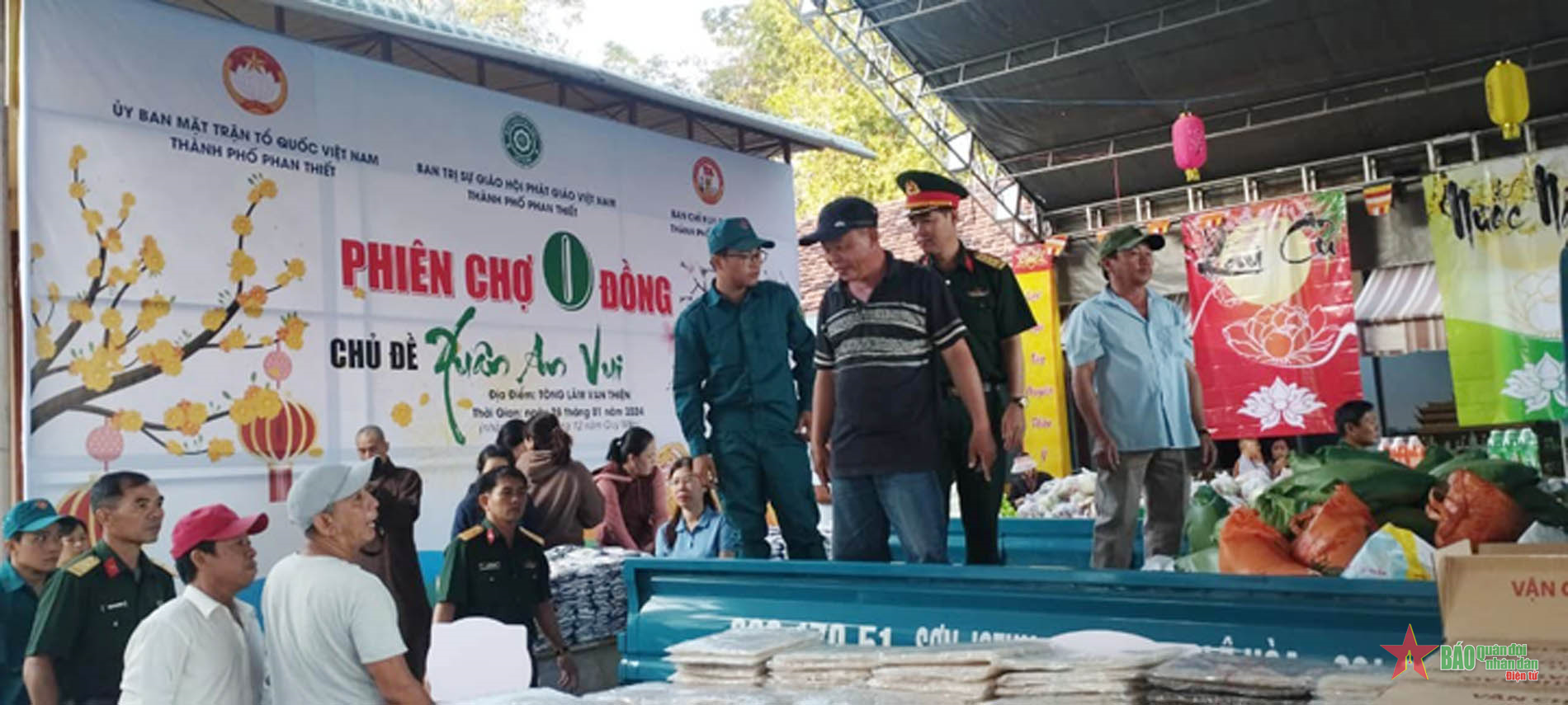 “Chợ Tết 0 đồng” tại TP Phan Thiết (Bình Thuận)