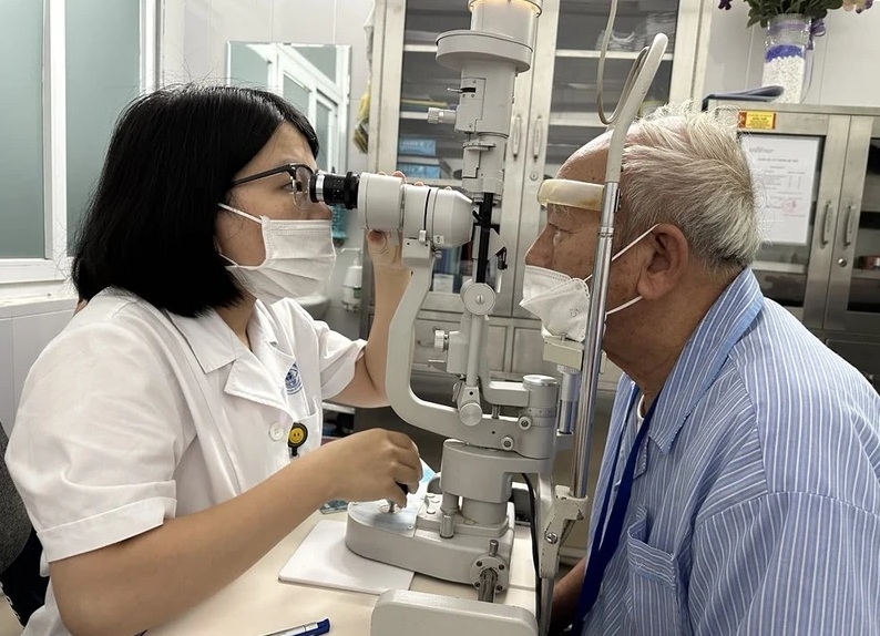 <a title="Báo Quân đội nhân dân | Tin tức quân đội, quốc phòng | Bảo vệ Tổ quốc" style="text-align:center;" href="https://www.qdnd.vn"><img src="https://file3.qdnd.vn/data/images/0/2021/08/11/linh/bannerv2.png" class="vllogo"></a>