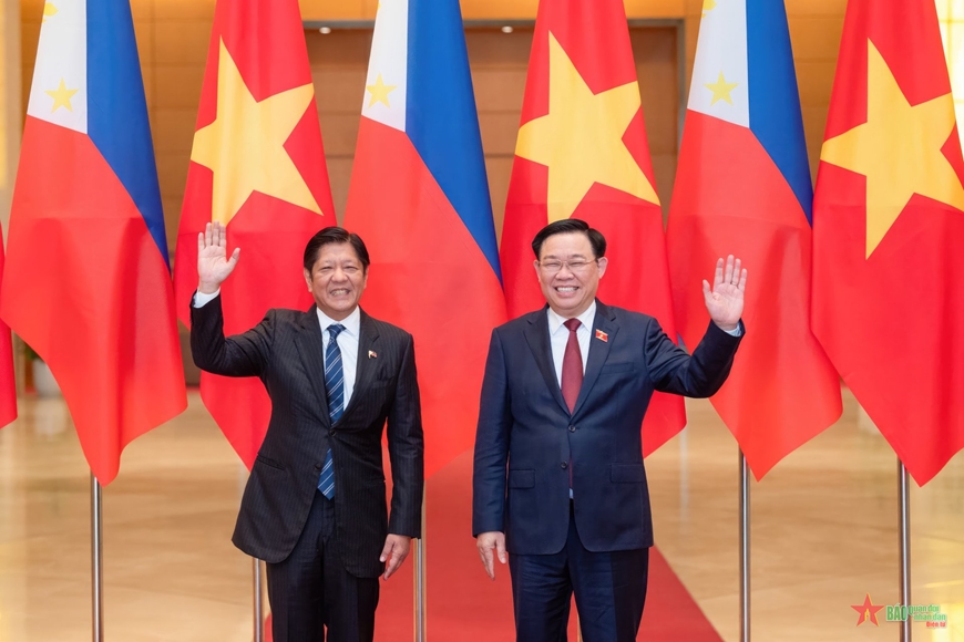<a title="Báo Quân đội nhân dân | Tin tức quân đội, quốc phòng | Bảo vệ Tổ quốc" style="text-align:center;" href="https://www.qdnd.vn"><img src="https://file3.qdnd.vn/data/images/0/2021/08/11/linh/bannerv2.png" class="vllogo"></a>