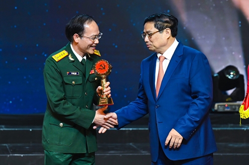 Báo Quân đội nhân dân đoạt 1 giải A, 1 giải B Giải Báo chí toàn quốc về xây dựng Đảng (Giải Búa liềm vàng) lần thứ VIII - năm 2023