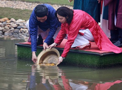 Gallery - 	Dựng cây nêu, thả cá chép tại Hoàng thành Thăng Long