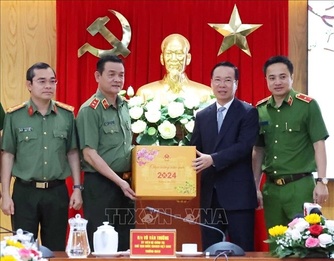 <a title="Báo Quân đội nhân dân | Tin tức quân đội, quốc phòng | Bảo vệ Tổ quốc" style="text-align:center;" href="https://www.qdnd.vn"><img src="https://file3.qdnd.vn/data/images/0/2021/08/11/linh/bannerv2.png" class="vllogo"></a>