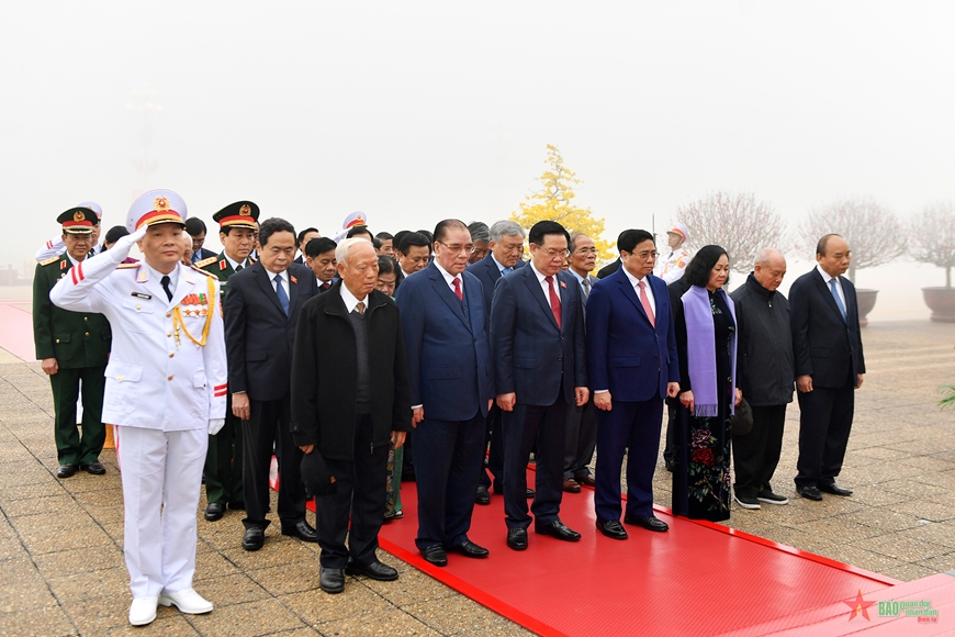<a title="Báo Quân đội nhân dân | Tin tức quân đội, quốc phòng | Bảo vệ Tổ quốc" style="text-align:center;" href="https://www.qdnd.vn"><img src="https://file3.qdnd.vn/data/images/0/2021/08/11/linh/bannerv2.png" class="vllogo"></a>