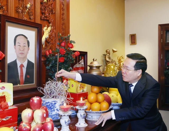 <a title="Báo Quân đội nhân dân | Tin tức quân đội, quốc phòng | Bảo vệ Tổ quốc" style="text-align:center;" href="https://www.qdnd.vn"><img src="https://file3.qdnd.vn/data/images/0/2021/08/11/linh/bannerv2.png" class="vllogo"></a>