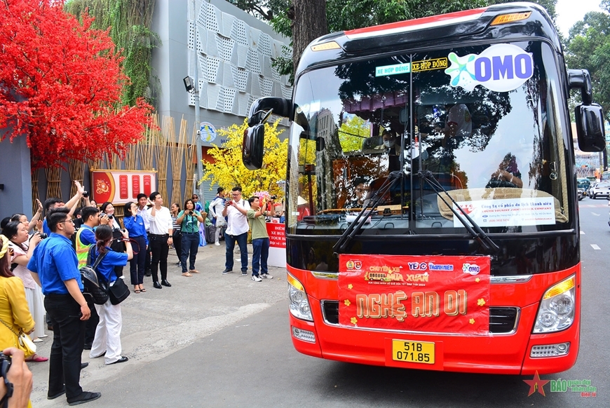 <a title="Báo Quân đội nhân dân | Tin tức quân đội, quốc phòng | Bảo vệ Tổ quốc" style="text-align:center;" href="https://www.qdnd.vn"><img src="https://file3.qdnd.vn/data/images/0/2021/08/11/linh/bannerv2.png" class="vllogo"></a>
