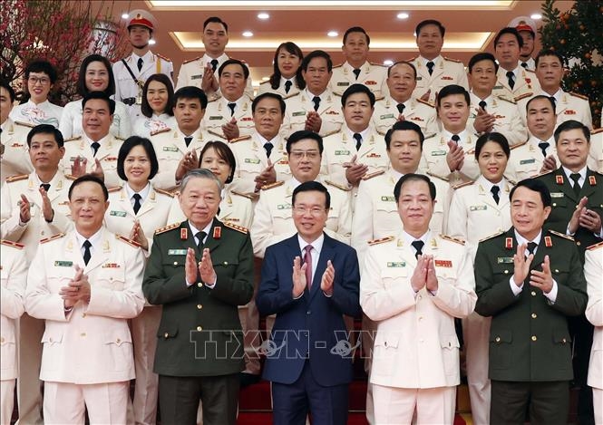 <a title="Báo Quân đội nhân dân | Tin tức quân đội, quốc phòng | Bảo vệ Tổ quốc" style="text-align:center;" href="https://www.qdnd.vn"><img src="https://file3.qdnd.vn/data/images/0/2021/08/11/linh/bannerv2.png" class="vllogo"></a>