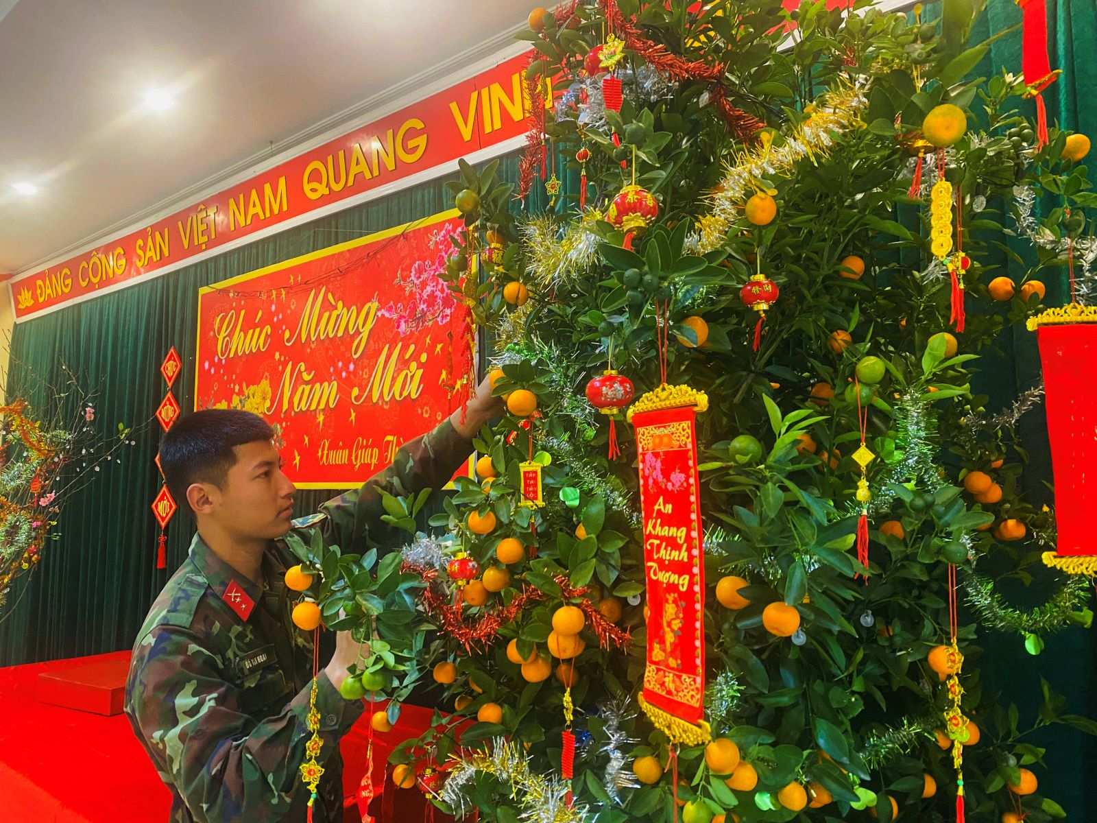 Ống kính bạn đọc: Tết đến với bộ đội tuyến đảo Đông Bắc 

