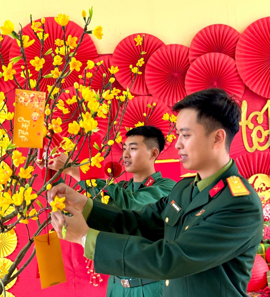 Đón Tết vui tươi, rực rỡ sắc màu